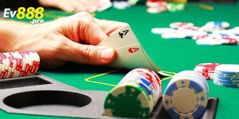 Tổng quan về cách chơi poker casino